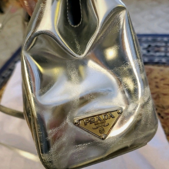 (Duplicate Listing) PRADA Vitello Daino Bar in Silver· Authentic w Cards & Bag - Picture 2 of 16